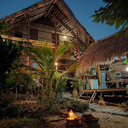 Casa Surf Lodge - Praia do Tofo 外观 照片